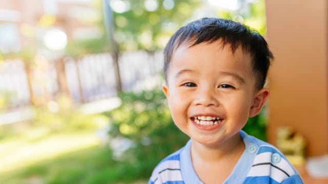 Kenali Penyebab Anak Cadel dan Cara Mengatasinya